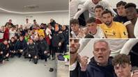 Jose Mourinho makes his Roma players pose for dressing room photo after losing, it's peak Jose