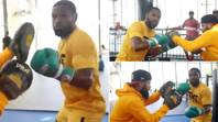 Floyd Mayweather Wows Fans With Incredible 'No-Look' Pad Workout Before His Exhibition Fight With Don Moore