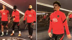 Three Atletico Madrid Players Respectfully Walked Around Manchester City's Badge, Antoine Griezmann Had No Chill