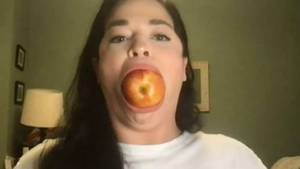This Morning: Woman With 'World's Biggest Mouth' Stuns By Fitting Whole Apple In It