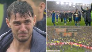 Ukraine Players Applaud Their Fans After World Cup Play-Off Heartbreak