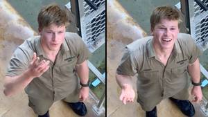 Incredible Moment Bold Tourist Asks Robert Irwin For His Number At Zoo