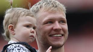 Arsenal Goalkeeper Aaron Ramsdale's Heart-Warming Family Values Revealed In All Or Nothing