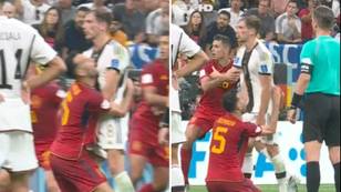 Sergio Busquets hilariously runs into 'stonewall' Leon Goretzka during corner, Germany player was completely unfazed