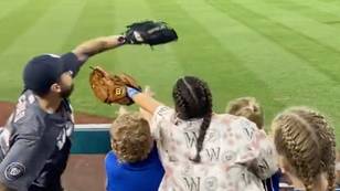 Baseball fan's 'douchebag' move goes viral online