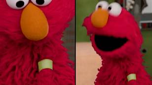Anti-Vaxxers Are Fuming After Elmo Got A Covid-19 Vaccination
