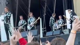 Singer absolutely mugs off crowd after asking ‘do you want to hear a song by Oasis?’