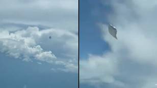 Unbelievable video captured from plane is called 'best UFO footage ever'