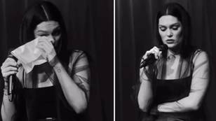 Jessie J Breaks Down On Stage As She Speaks Openly About Miscarriage