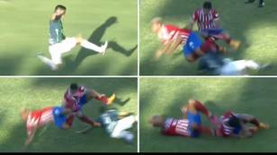 Fans in shock after witnessing horrific 'double tackle' in Honduras' first division, it's crazy
