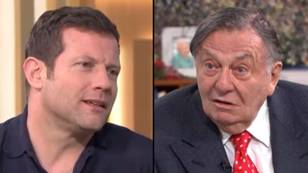 Barry Humphries congratulating Dermot O’Leary for bravely ‘coming out’ hailed as one of TV's greatest moments