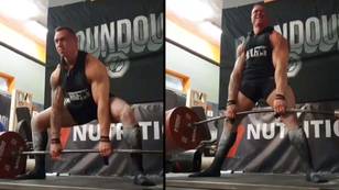 Powerlifter Performs Heaviest Deadweight Lift Ever
