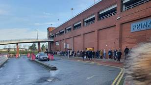 Huge Queues Form Outside Primark As People Rush To Shop Before Lockdown
