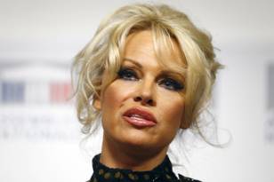 Pamela Anderson Joins The Cast Of The New 'Baywatch' Film