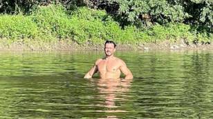 Orlando Bloom Goes Naked Swimming Again Five Years After Infamous Photo