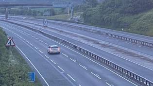 People Divided By Photo Of Car 'Hogging' Middle Lane On Major Motorway