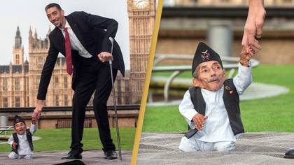 World's tallest man was afraid he would step on world's shortest man when they first met