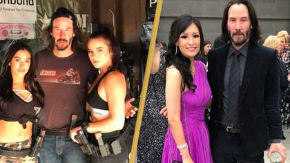 Keanu Reeves praised for the way he takes pictures with people