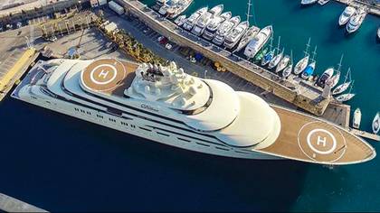 Massive superyacht with two helicopter landing pads has everyone saying the same thing
