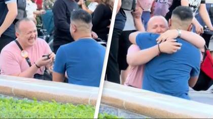 Couple stunned as they both propose at exact same time at Disneyland