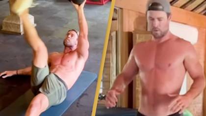 Fans distracted by Chris Hemsworth's bulge in new workout video