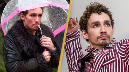 Robert Sheehan From Umbrella Academy Says He Prefers To Wear Women's Clothes