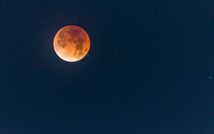 How To Watch The Mesmerising Penumbral Lunar Eclipse This Week