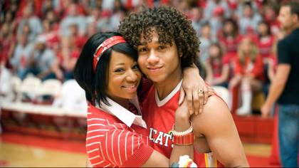 A Christmas Dance Reunion: Chad And Taylor From High School Musical Are Reuniting For Lifetime Movie