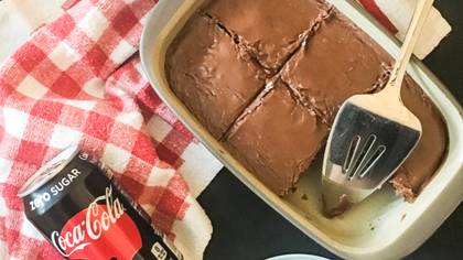 People Are Making Cola Cake And It's The Twisted Lockdown Treat You Need To Try