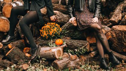 Halloween: Why Millennials Are So Obsessed With Cosy Girl Season
