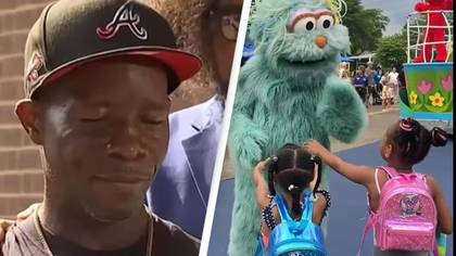 Family Suing Theme Park For $25 Million For Alleged Racial Discrimination After Sesame Street Character 'Snubs' Them