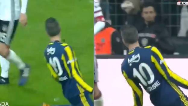 Robin Van Persie Once Got A Three Game Ban For Celebrating A Goal