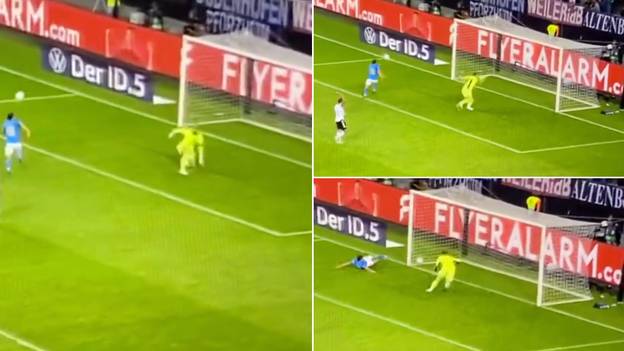 Manuel Neuer Produces Absolutely Outrageous Save Against Italy, He's Still A Wall At 36
