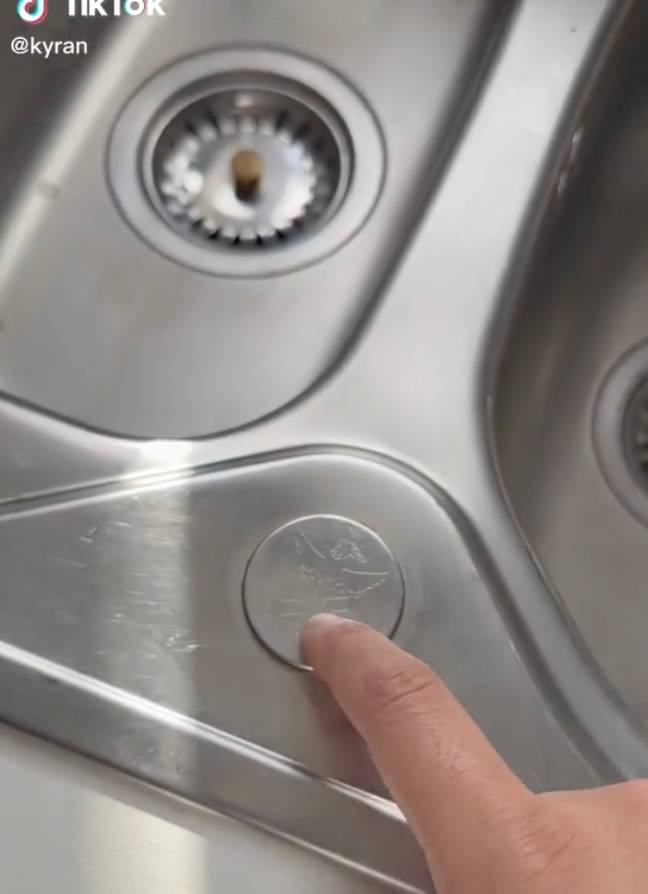 A TikToker has revealed a life hack for the circle on your sink. Credit: @kyran/ TikTok