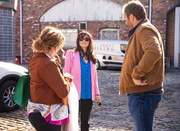 Phill's ex Camilla showed up on the cobbles. Credit: ITV