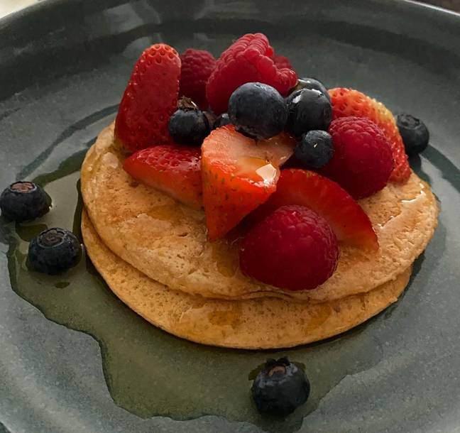 Yes, you can make pancakes with only one ingredient. Credit: @lentily_unhinged/ Instagram