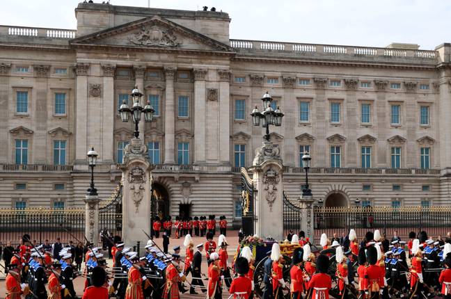 The Queen's funeral procession passing Buckingham Palace. Credit: PA /  Li Ying/ Xinhua News Agency