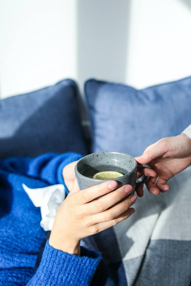 Most people with Omicron report feeling like they have a cold or the flu, and recover after resting up for a few days. (Credit: Pexels)