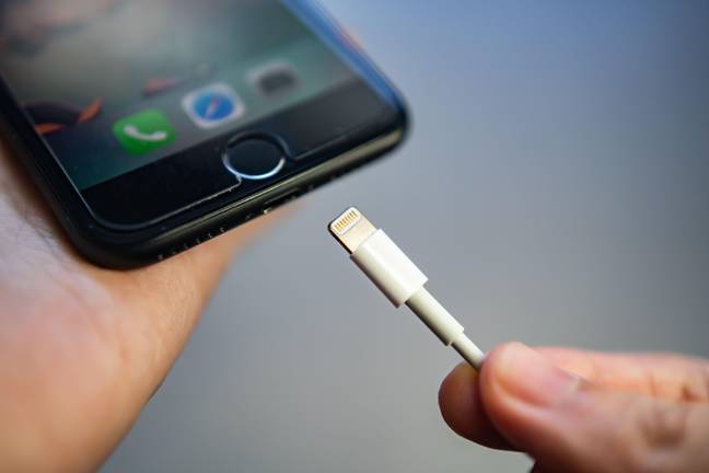 Apple has agreed to ditch the lightning cable to conform with new EU regulations. Credit: Wachiwit/ Alamy Stock Photo