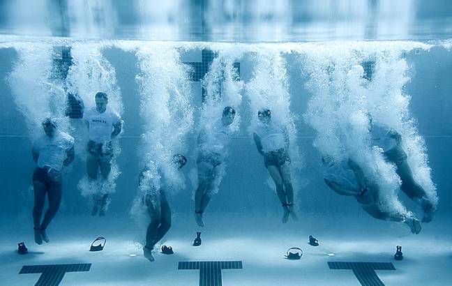 Navy Seal Pool Workout Routine US Navy has an extremely dangerous military exercise in order to pass ...
