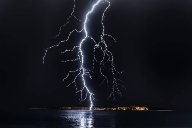 Every 1 in 12,000 people is likely to get struck by lightning. Credit: Pexels