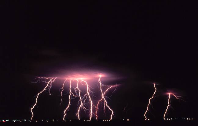 Every year, there are as many as 1,400,000,000 lightning strikes around the world. Credit: Pexels