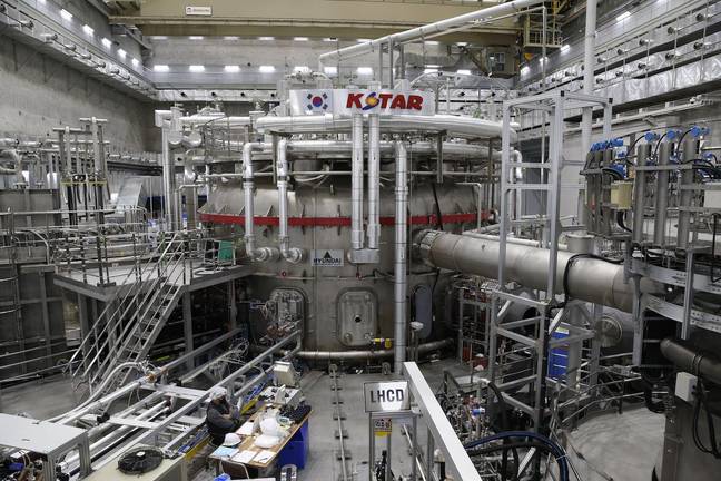 The Korean Superconducting Tokamak Advanced Research (KSTAR) device at the Korea Institute of Fusion Energy (KFE) in Daejeon, South Korea. Credit: Xinhua/Alamy Stock Photo