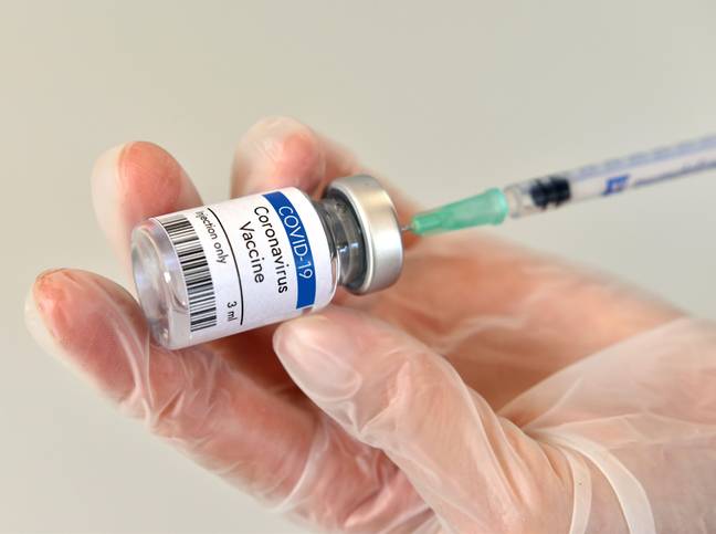 Covid vaccine (Alamy)