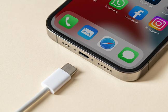 All technology companies will be required to adopt a USB-C cable under the new rule. Credit: Yalcin Sonat / Alamy Stock Photo