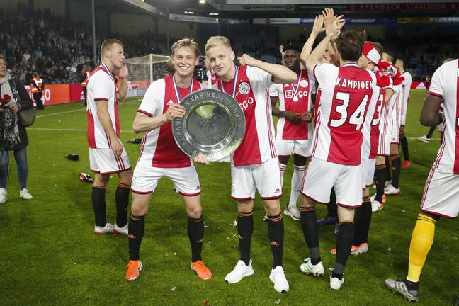 De Jong and Van de Beek winning the Eredivisie title together. Image: Alamy