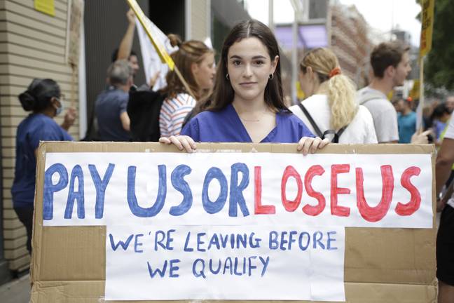 TrivDaily - Junior doctors' outrage as it's revealed Pret pays more 48 FrAiQjYWcAAFOAC - TrivDaily