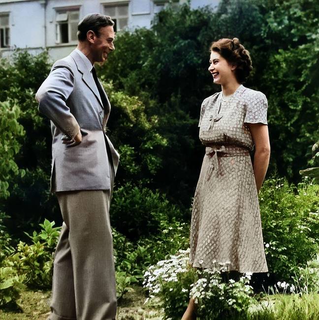 Young Queen Elizabeth II with her father George VI. Credit: Archivo/Alamy Stock Photo