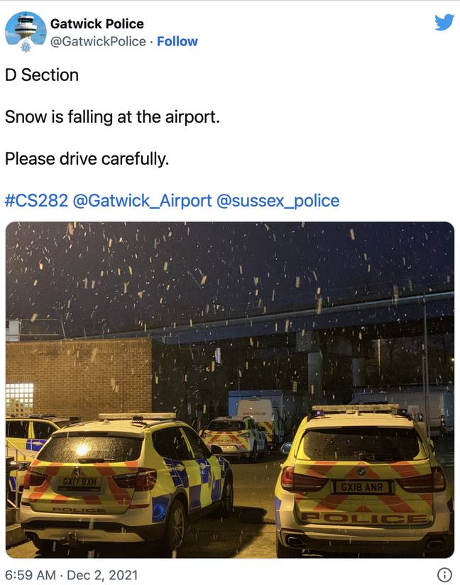 TrivDaily - Major UK airport forced to shut runways as snow causes huge disruptions 61 Gatwick Airport has also been affected by the snow. Credit: @GatwickPolice/ Twitter