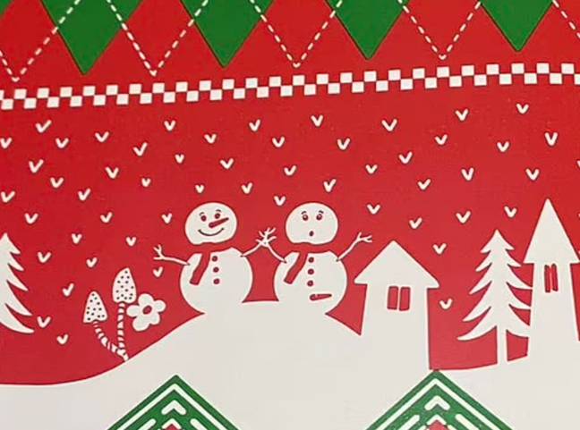 Mum's X-rated wrapping paper fail leaves people in stitches